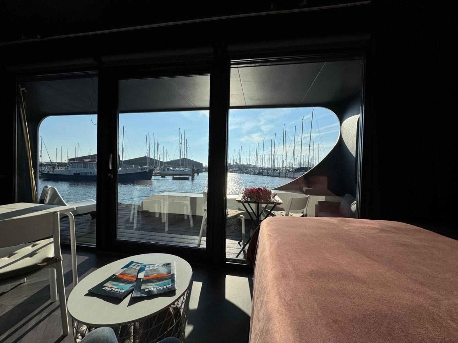 Vila Tinyfloat Andijk Exteriér fotografie